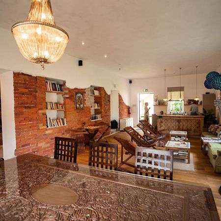 Mia Glamping Hotell Orissaare Exteriör bild