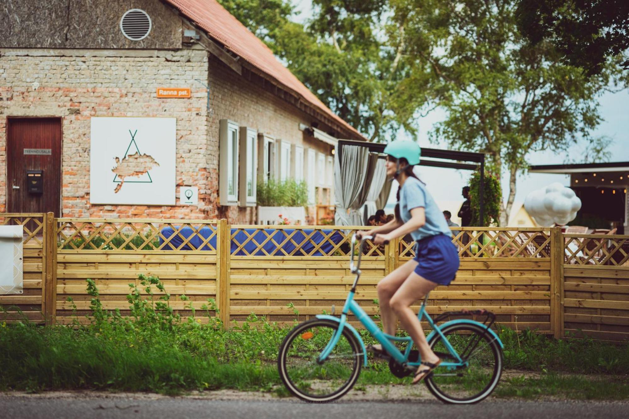Mia Glamping Hotell Orissaare Exteriör bild