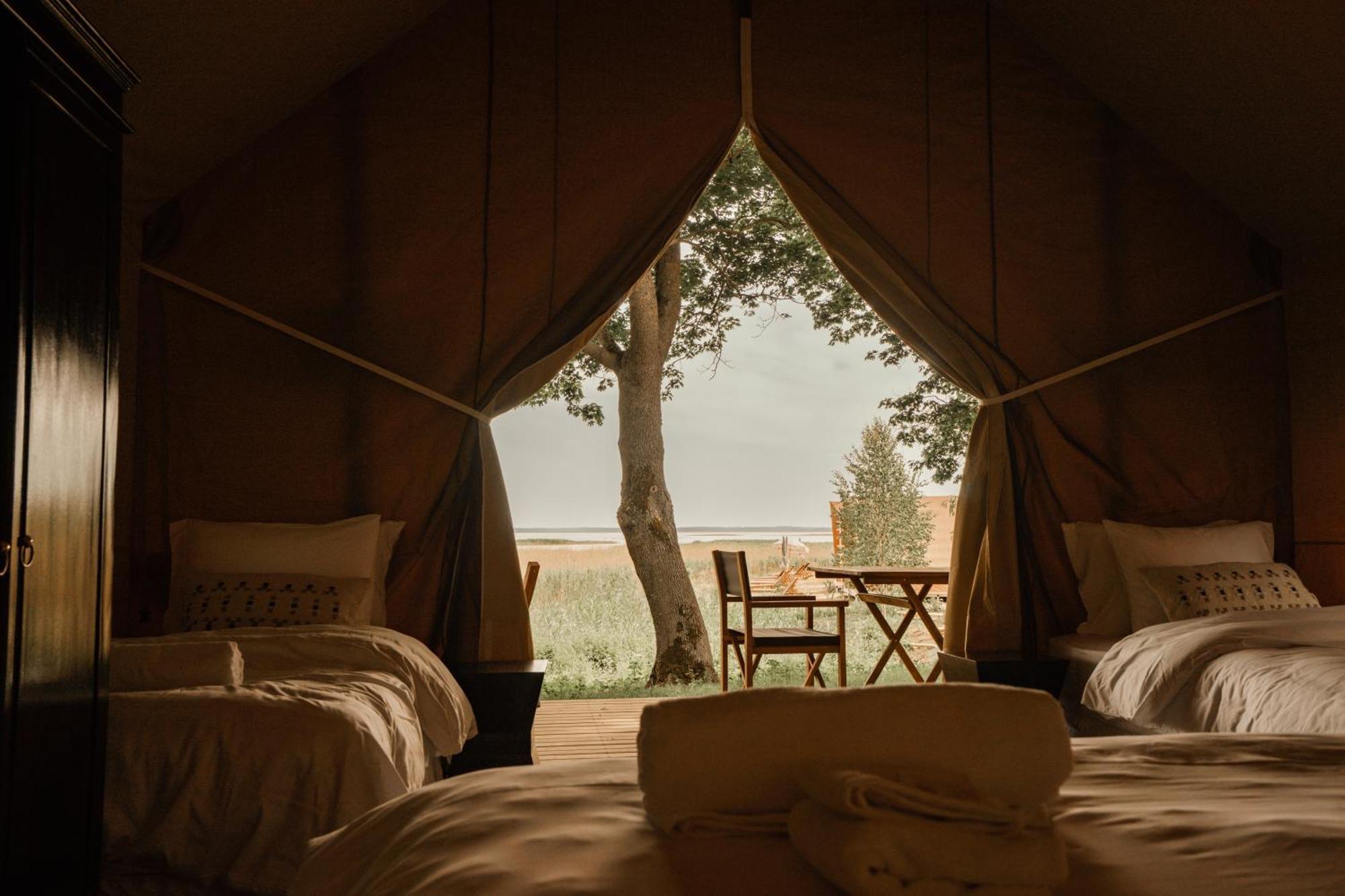 Mia Glamping Hotell Orissaare Exteriör bild