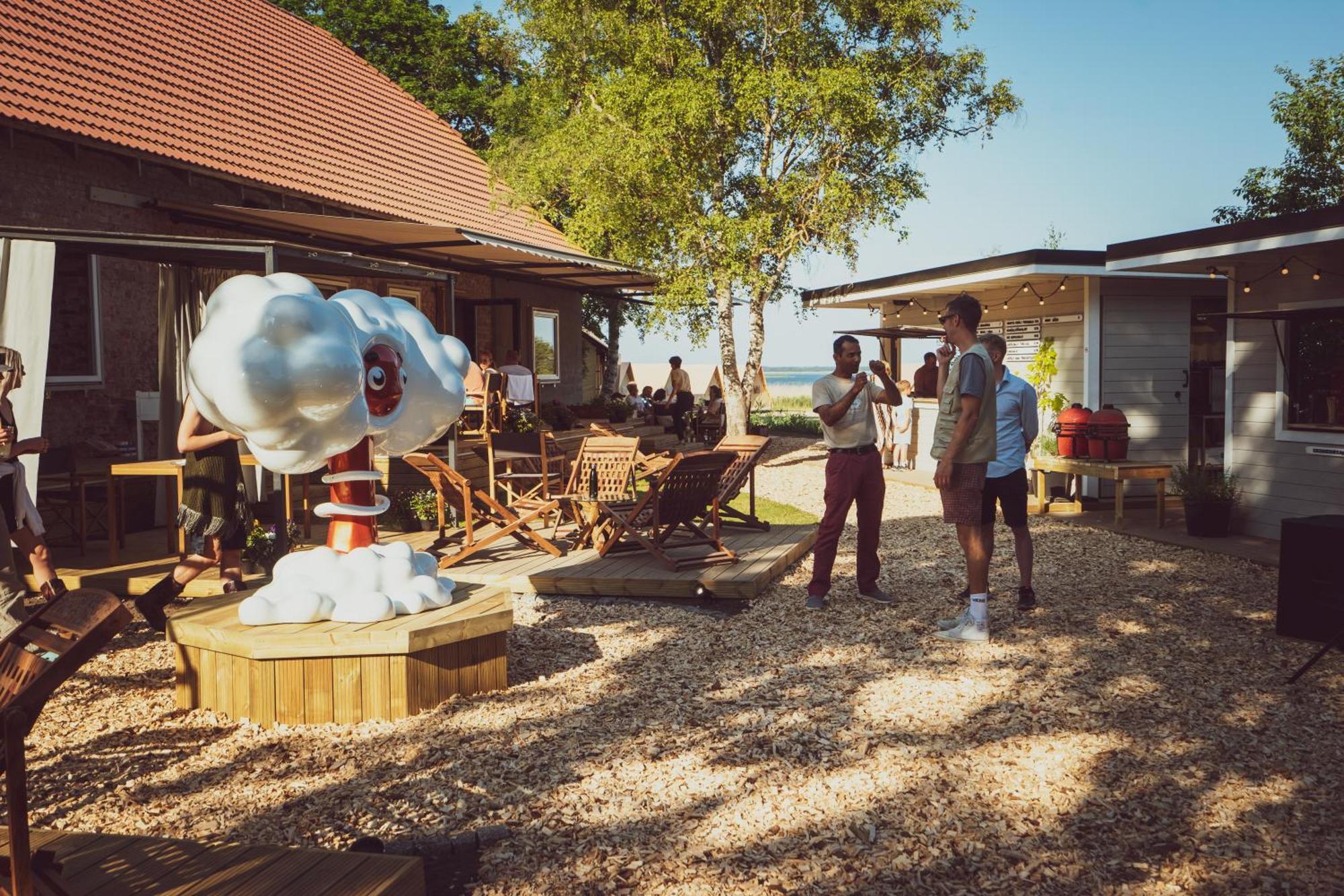 Mia Glamping Hotell Orissaare Exteriör bild